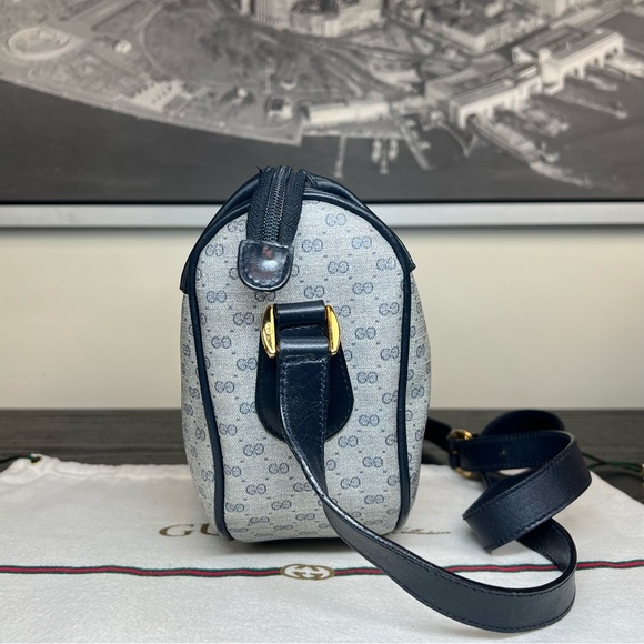 GUCCI GG Monogram Supreme Ophidia Web Bag
Crossbody Purse - Picture 5 of 9